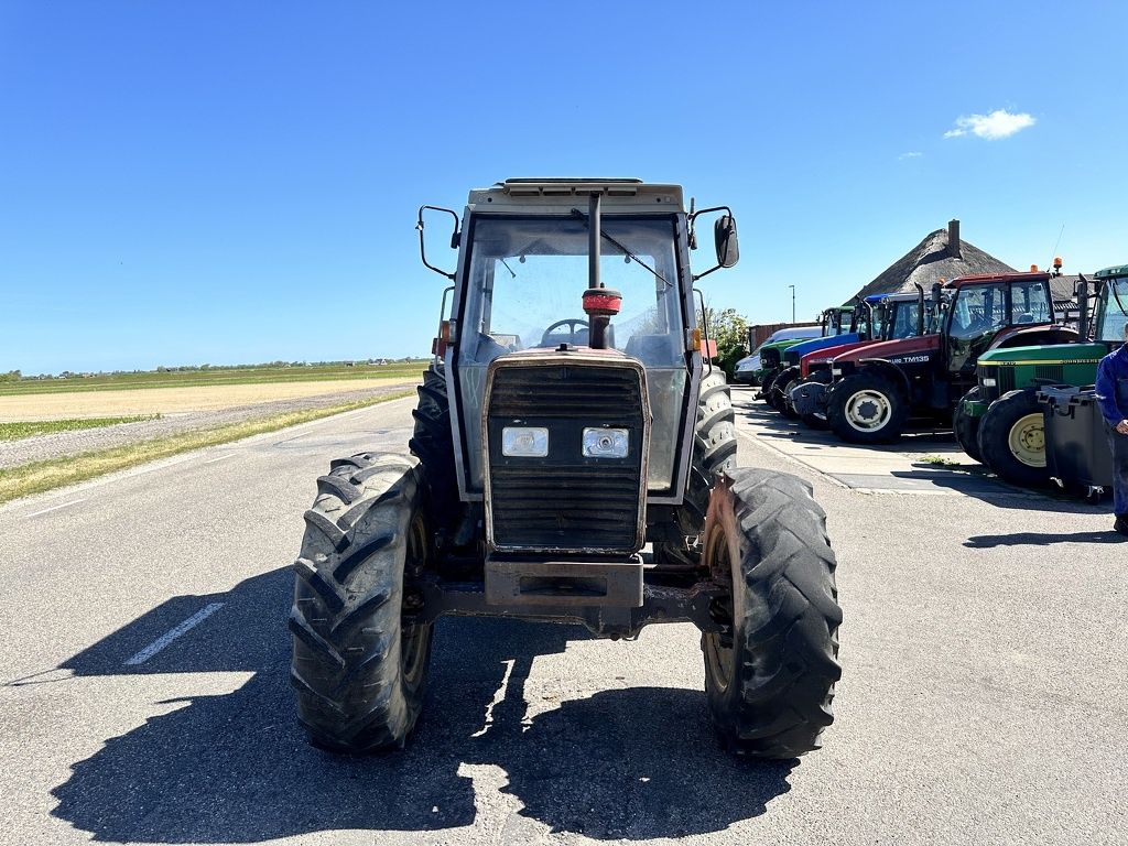 Massey-Ferguson 375