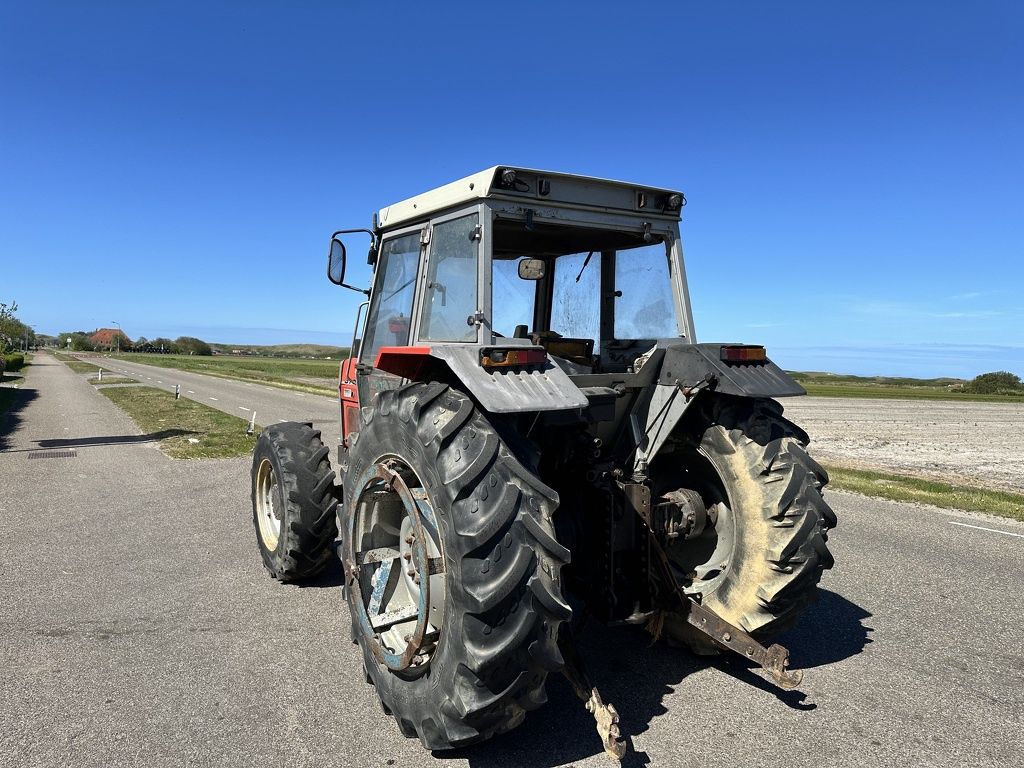 Massey-Ferguson 375