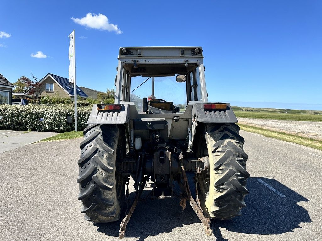 Massey-Ferguson 375