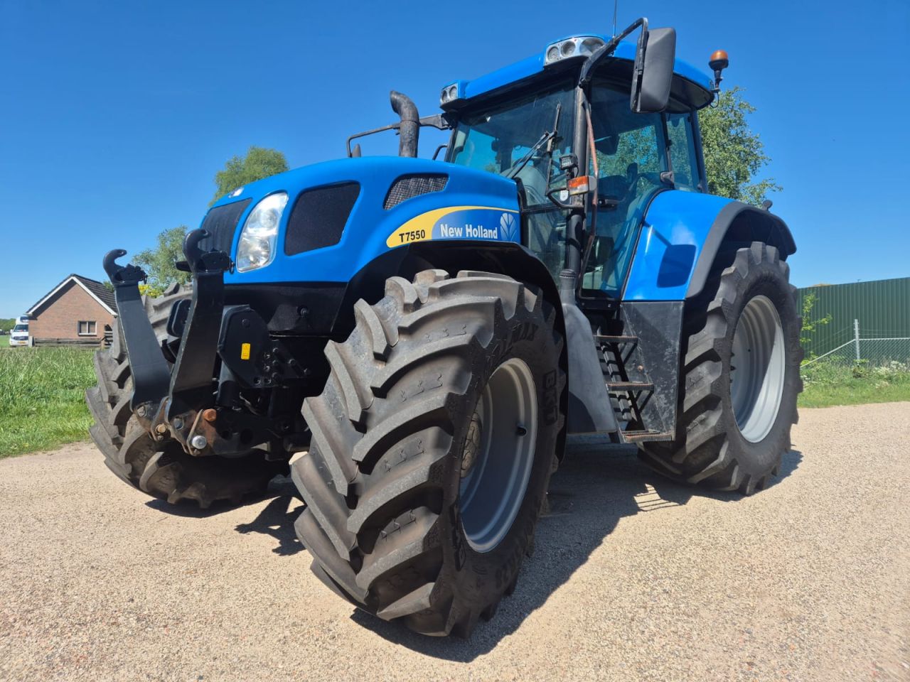 New Holland TVT 195