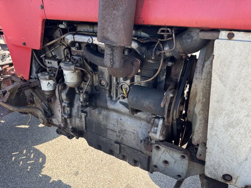 Massey Ferguson 165