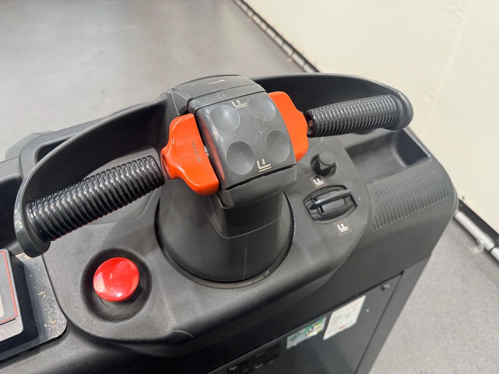 Linde V08-02