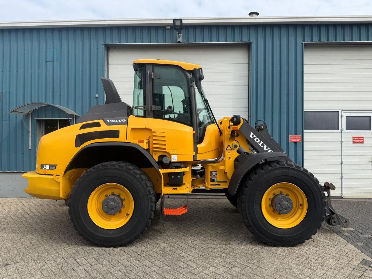 VOLVO L45H (2017 ) 7740 UUR