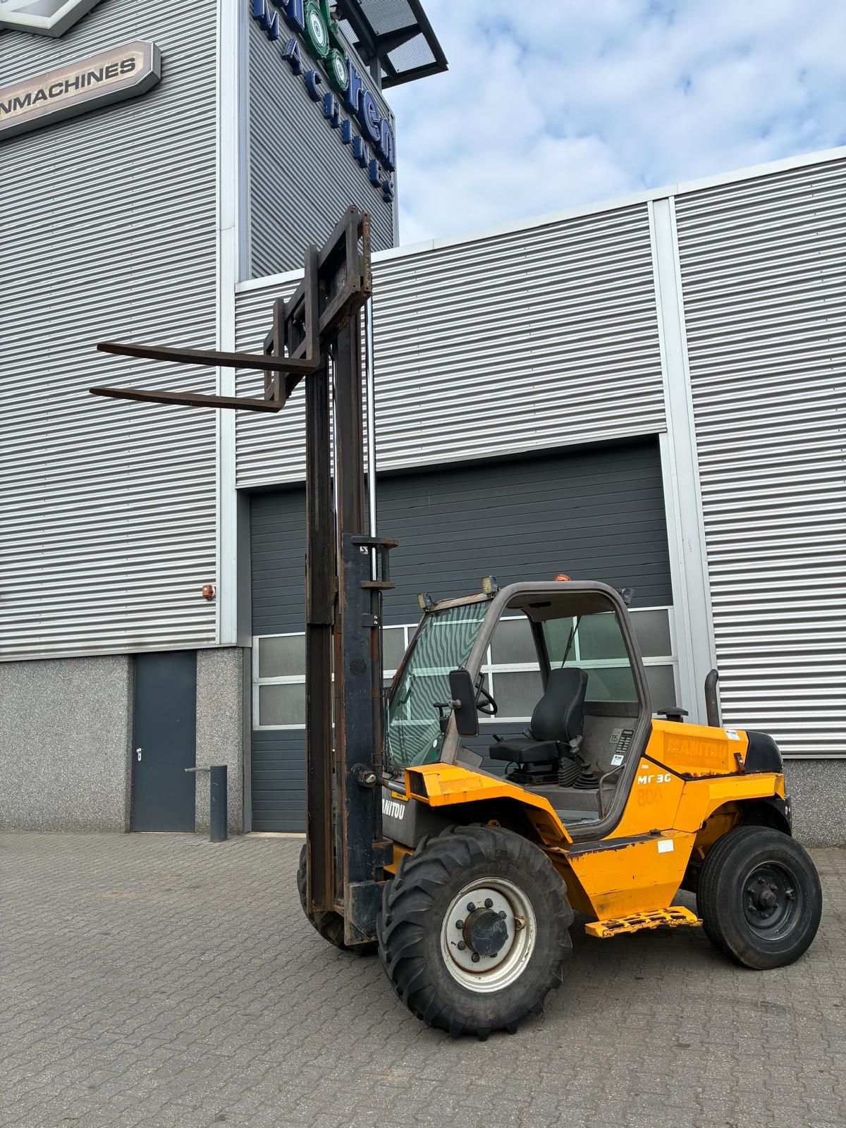 Manitou MC-30 ruwterrein heftruck