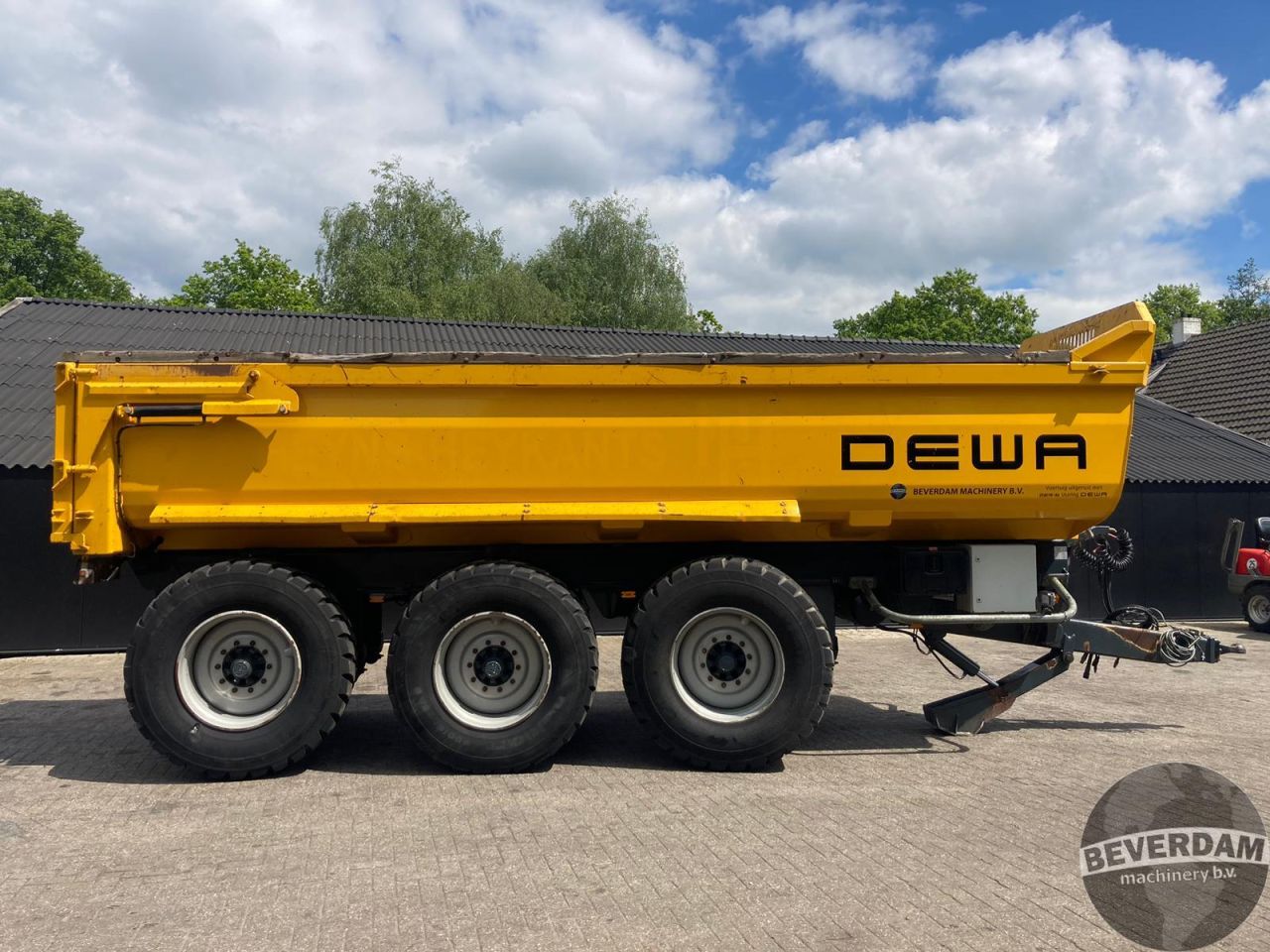Dewa CC303 gronddumper
