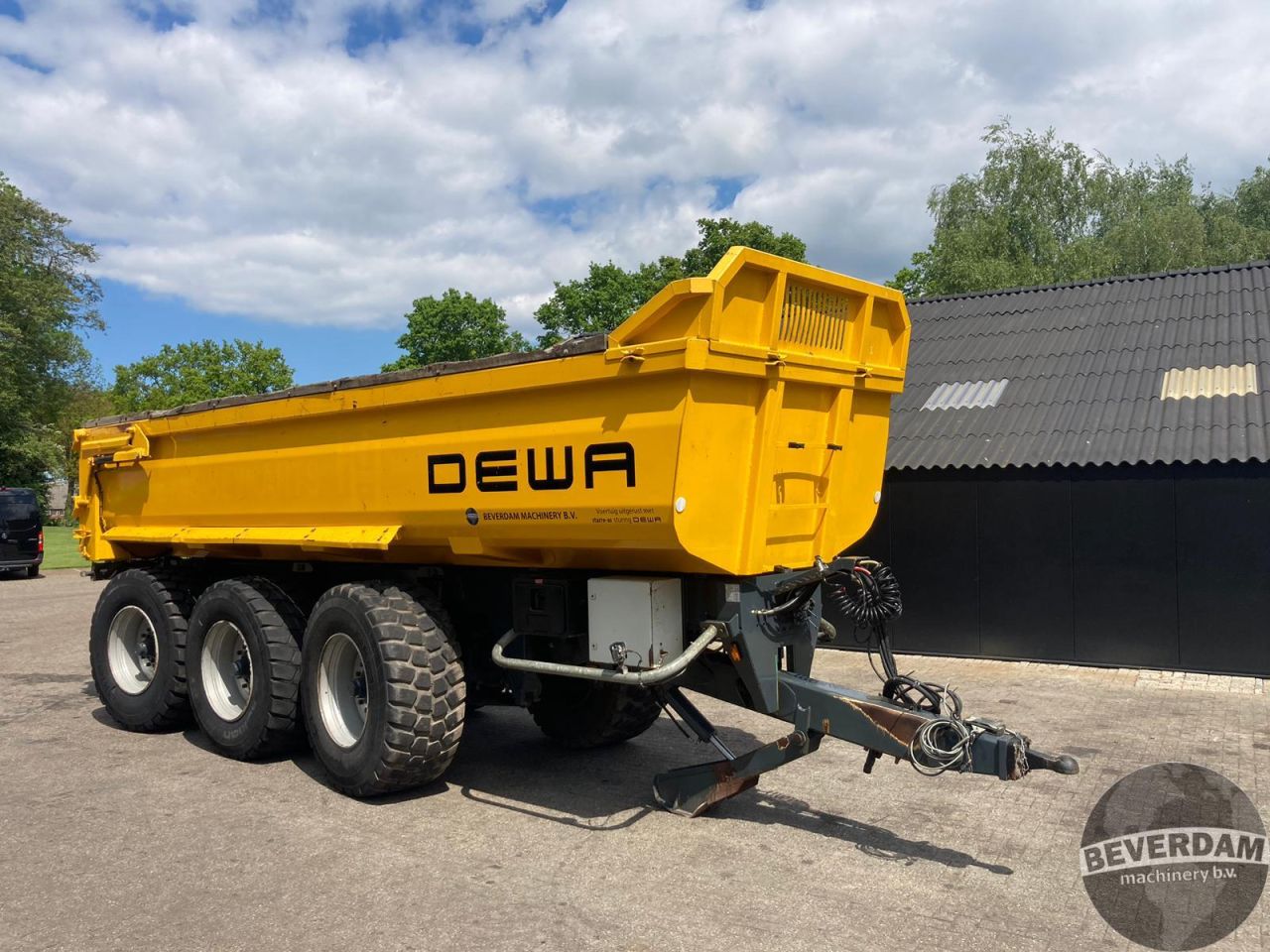 Dewa CC303 gronddumper