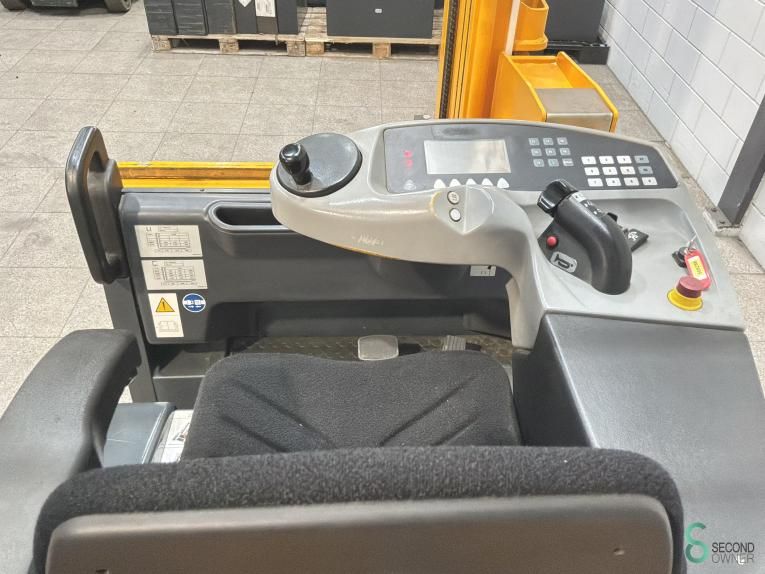 Orderpickers Electric Jungheinrich EFX 413 2005