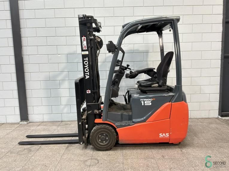 Heftrucks Elektrisch Toyota 8FBET15 2011