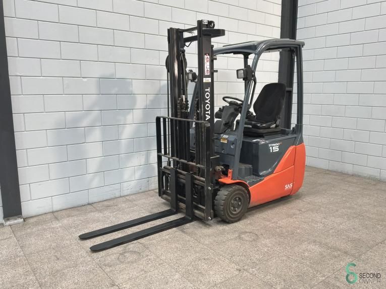 Heftrucks Elektrisch Toyota 8FBET15 2011