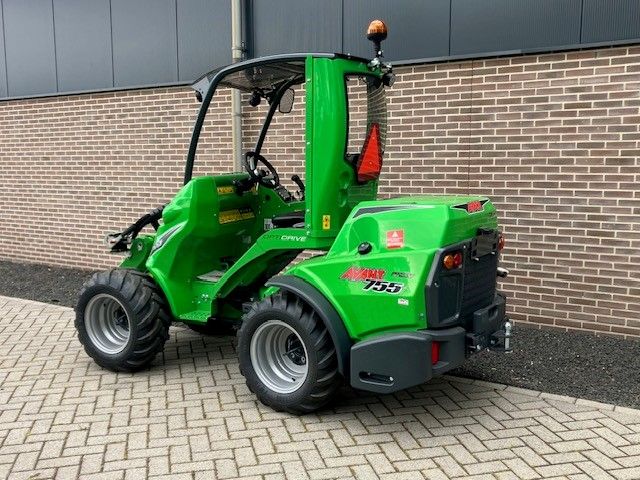 New AVANT 755 TLD+ loader with weight of 1970 kgs