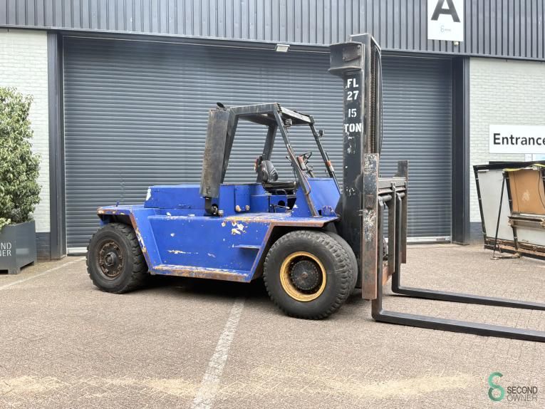 Gabelstapler Diesel Caterpillar V 330 C 1980