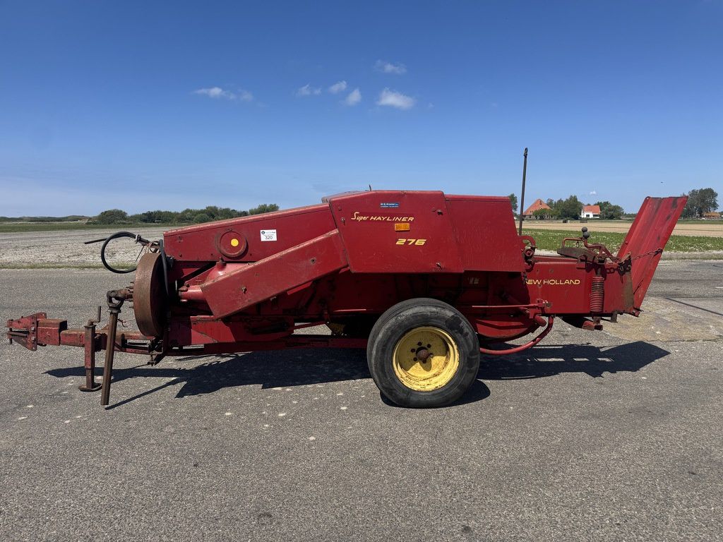 New Holland 276