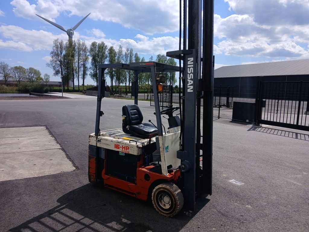Linde E15