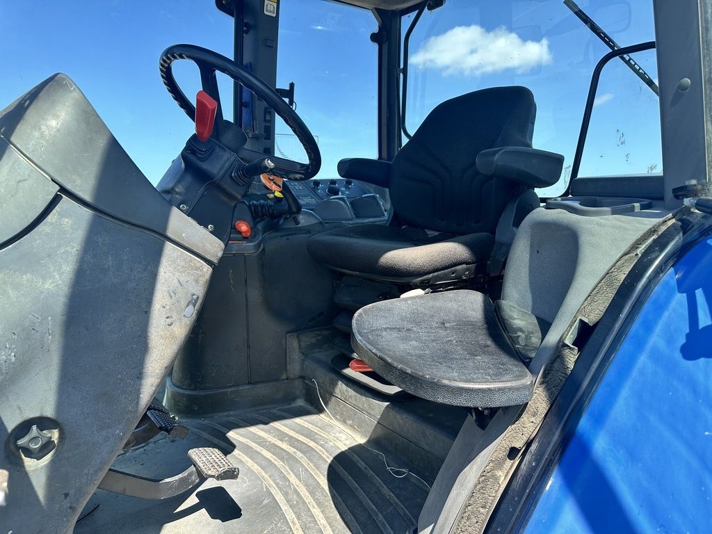 New Holland TM 175