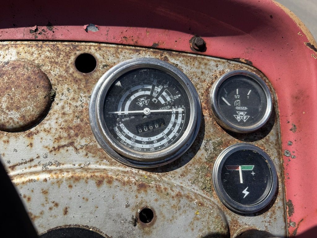 Massey-Ferguson 165