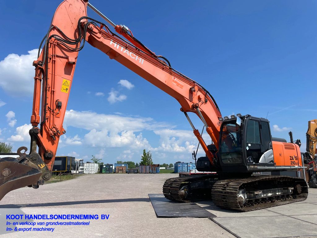 Hitachi Zx 210LC-5 Semi Long Reach!