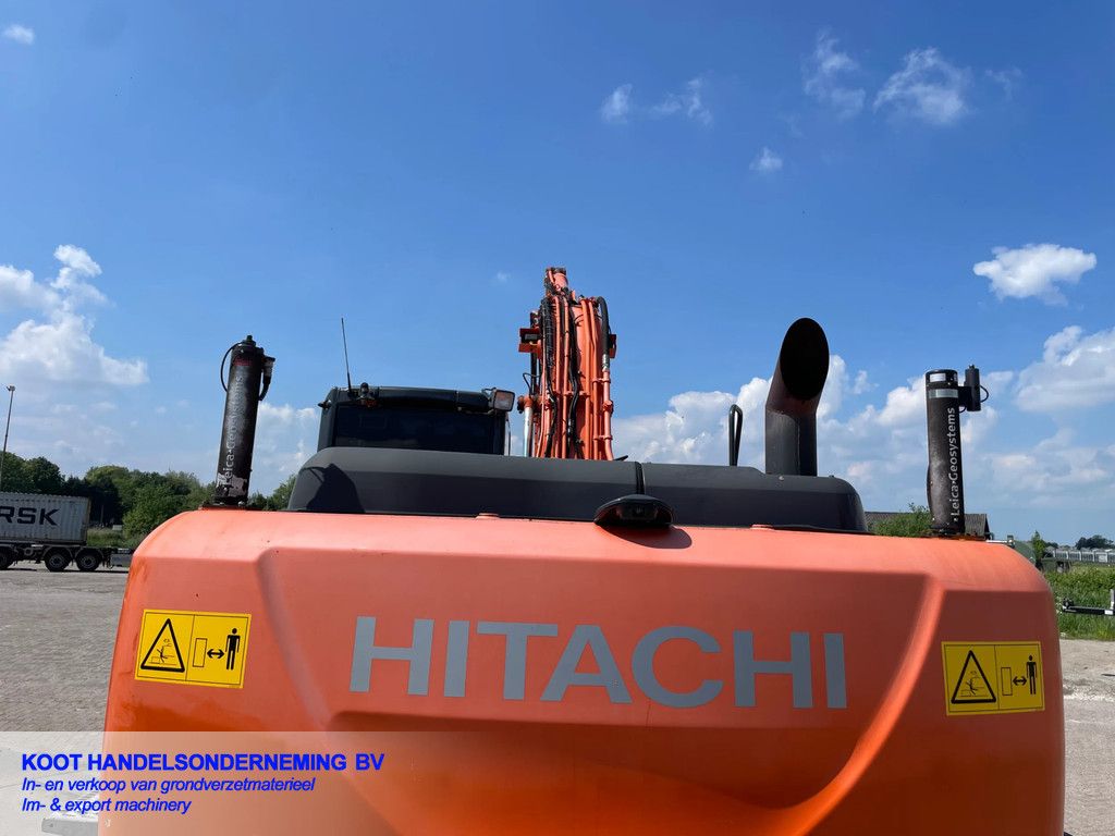Hitachi Zx 210LC-5 Semi Long Reach!