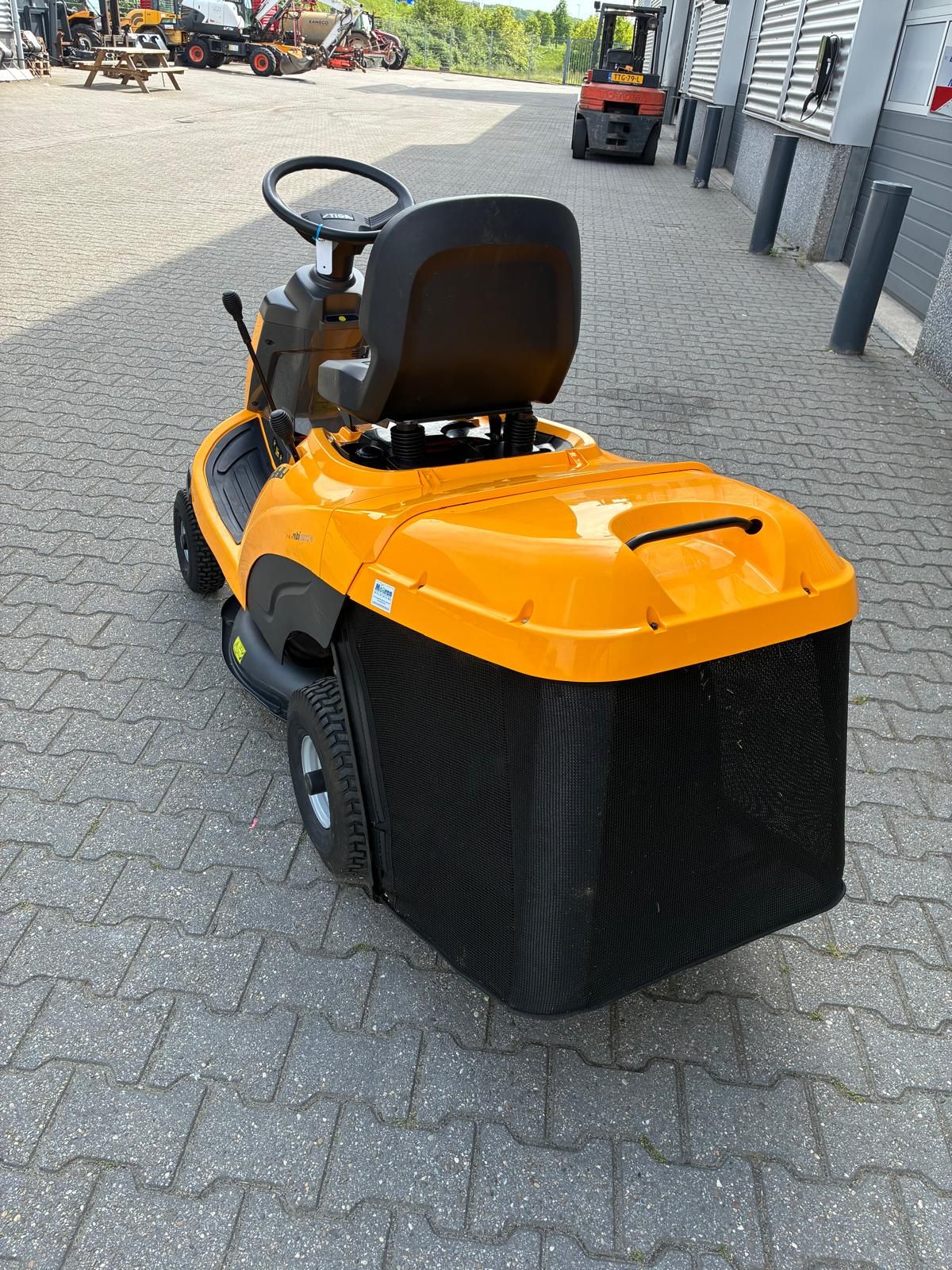 Stiga Combi 2072 H zitmaaier met opvang