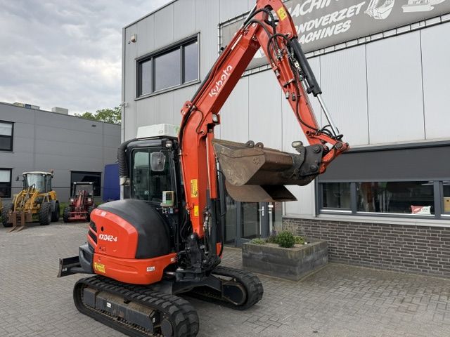 Kubota Kx042-4 3000u 4.2T Minigraver Midikraan SLP/SRT A/C Ovdr