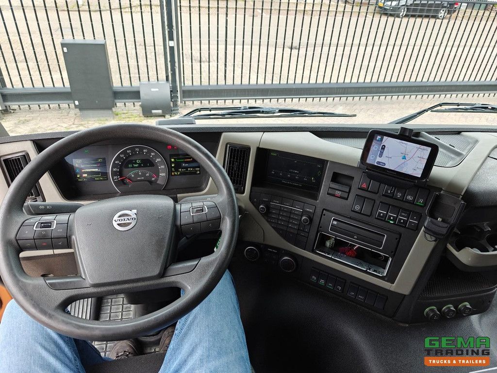 Volvo FM 460 4x2 Sleeper Euro6D - WF/Tipper Hydraulics - NATO - Alcoa - Navigation - 401,000 km Original