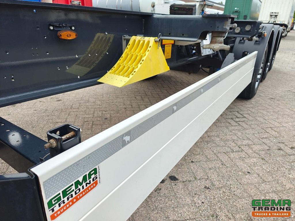 Schmitz Cargobull N/A Alle Containertypen – Front-/Heckschieber – Liftachse – Schmitz-Achsen mit Scheibenbremsen – TÜV bis 11/2026