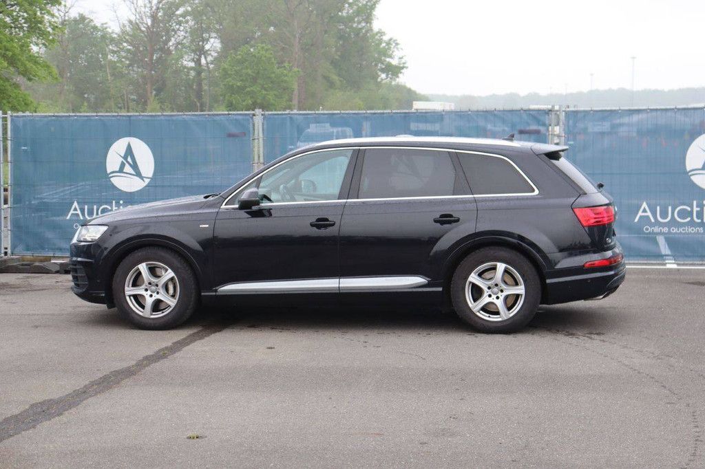 SUV Audi Q7 Diesel 272hp 2015 (Margin)