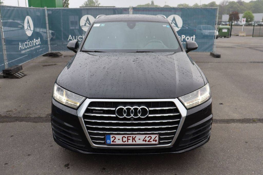 SUV Audi Q7 Diesel 272hp 2015 (Margin)