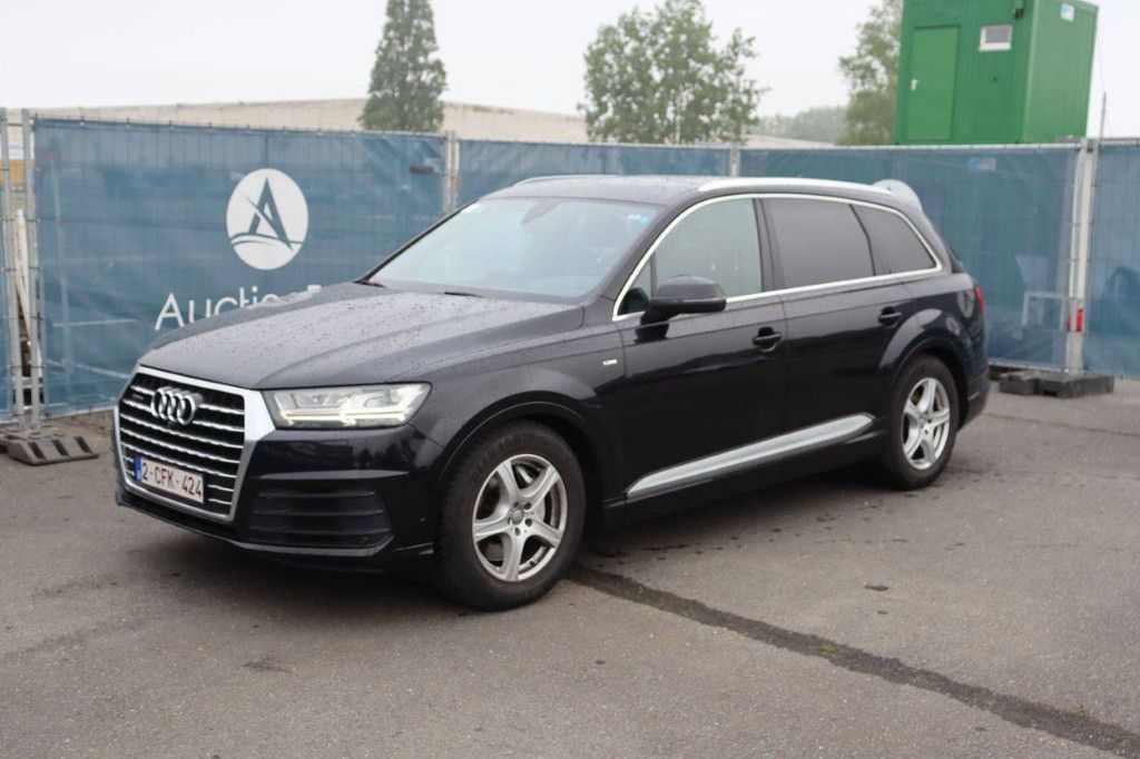 SUV Audi Q7 Diesel 272hp 2015 (Margin)