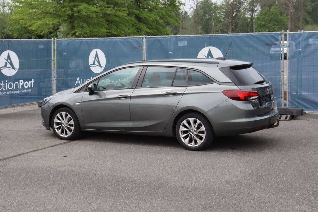 Pkw Opel Astra Benzin 105 PS 2017