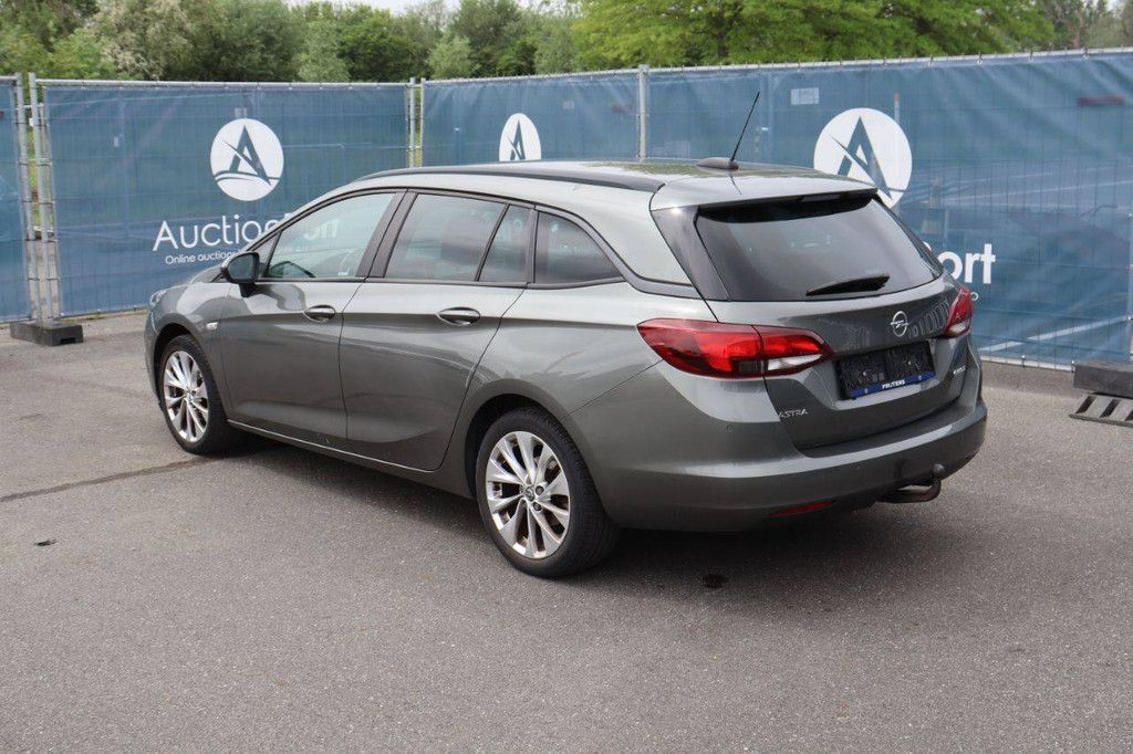 Pkw Opel Astra Benzin 105 PS 2017