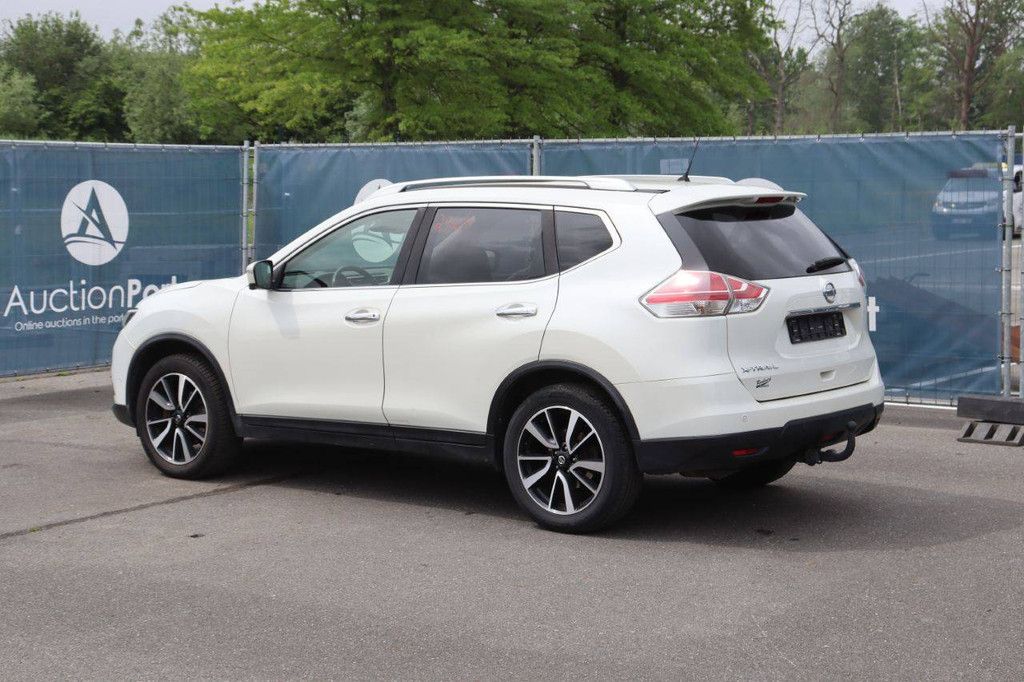 SUV Nissan X-Trail Diesel 130 PS 2016 (Margin)