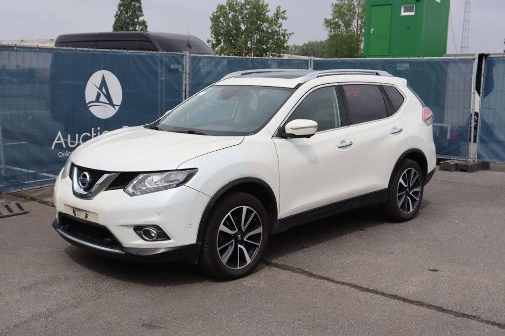 SUV Nissan X-Trail Diesel 130 PS 2016 (Margin)