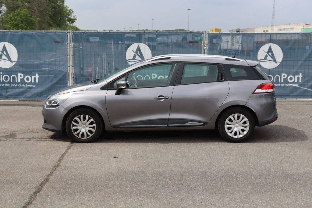 Pkw Renault Clio Benzin 90 PS 2015 (Marge)