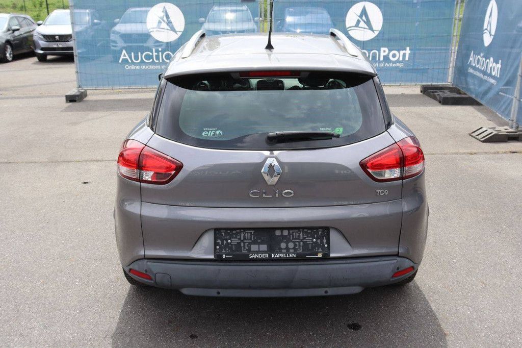 Pkw Renault Clio Benzin 90 PS 2015 (Marge)