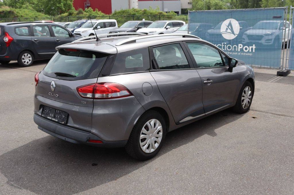 Pkw Renault Clio Benzin 90 PS 2015 (Marge)