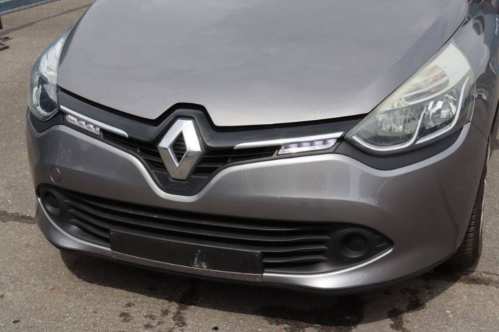 Pkw Renault Clio Benzin 90 PS 2015 (Marge)