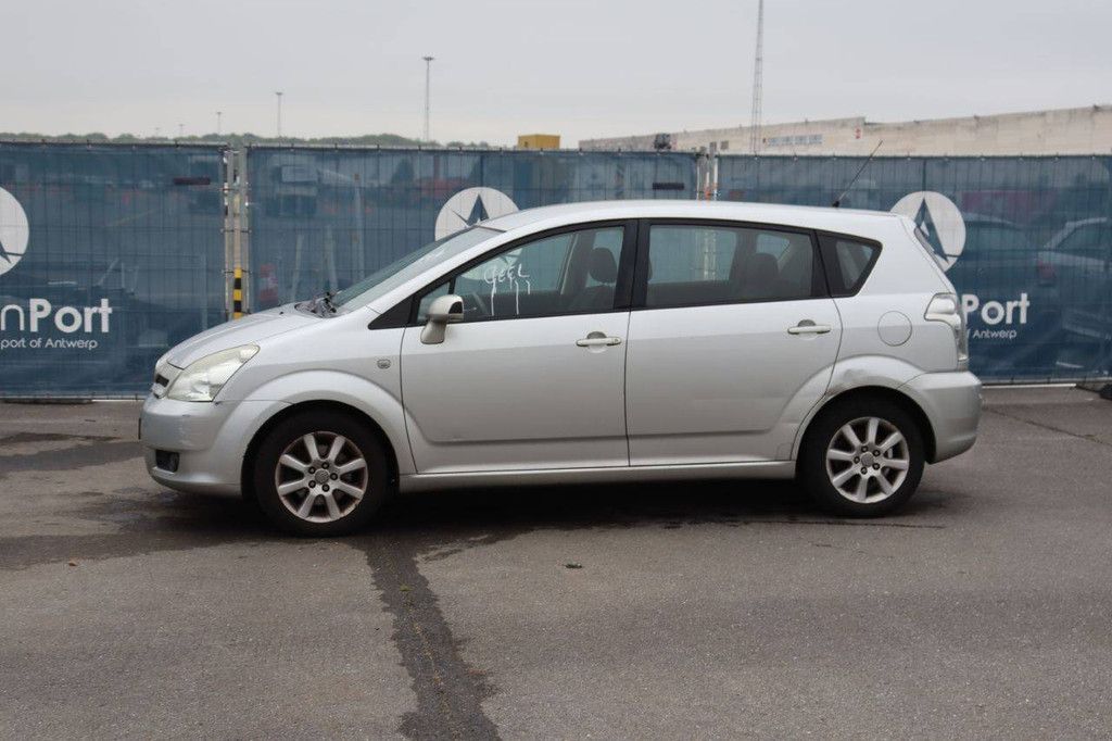 Pkw Toyota Corolla Benzin 129 PS 2005 (Margin)