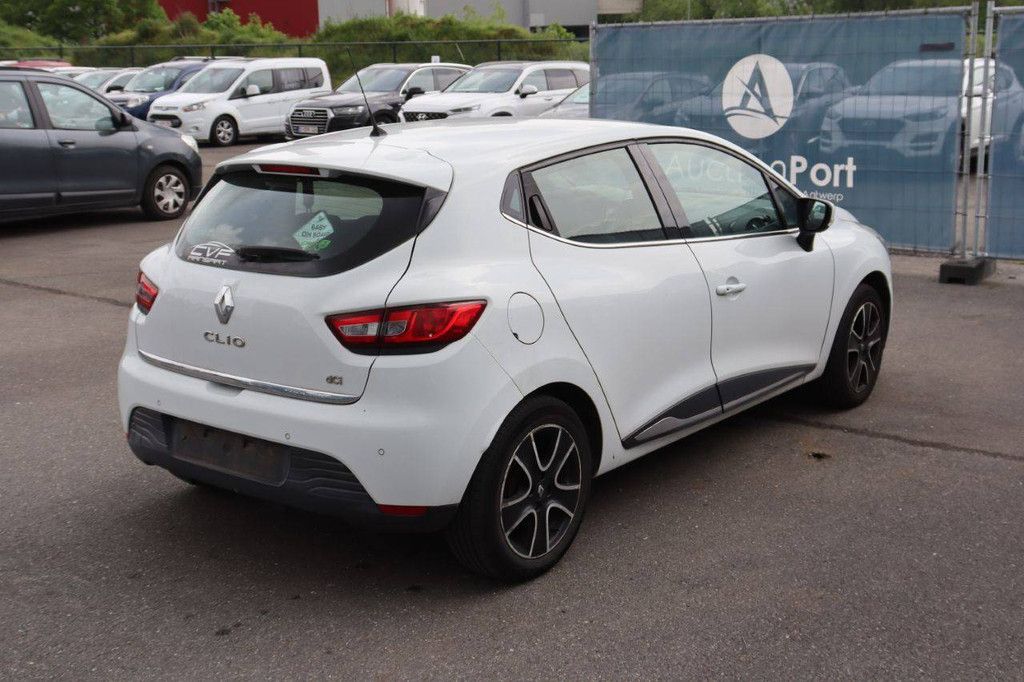 Passenger car Renault Clio Diesel 75hp 2014 (Margin)
