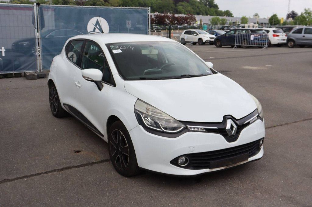 Passenger car Renault Clio Diesel 75hp 2014 (Margin)