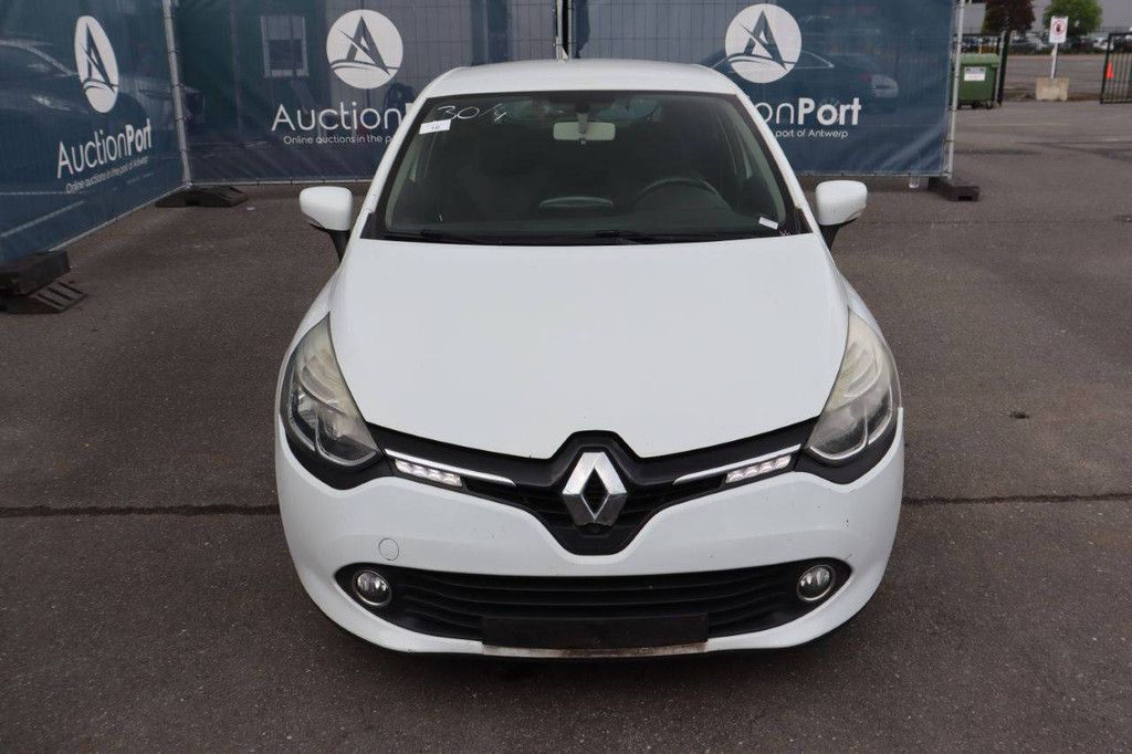 Passenger car Renault Clio Diesel 75hp 2014 (Margin)