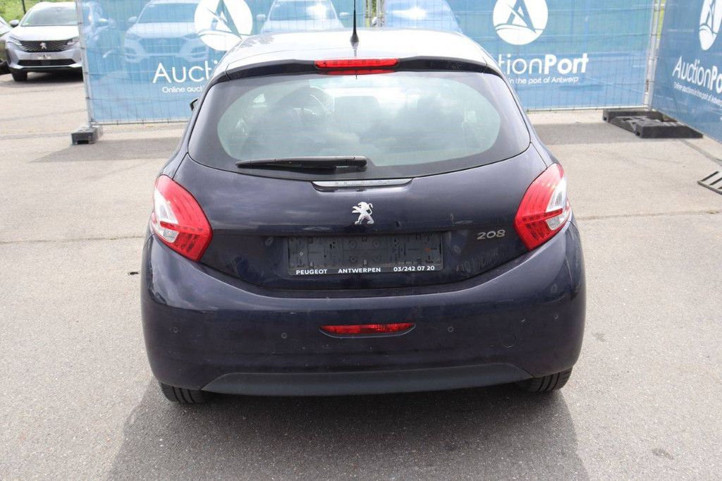 Pkw Peugeot 208 Benzin 82 PS 2013 (Margin)