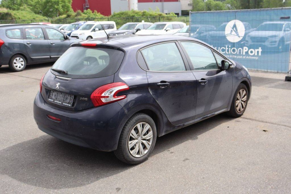 Pkw Peugeot 208 Benzin 82 PS 2013 (Margin)