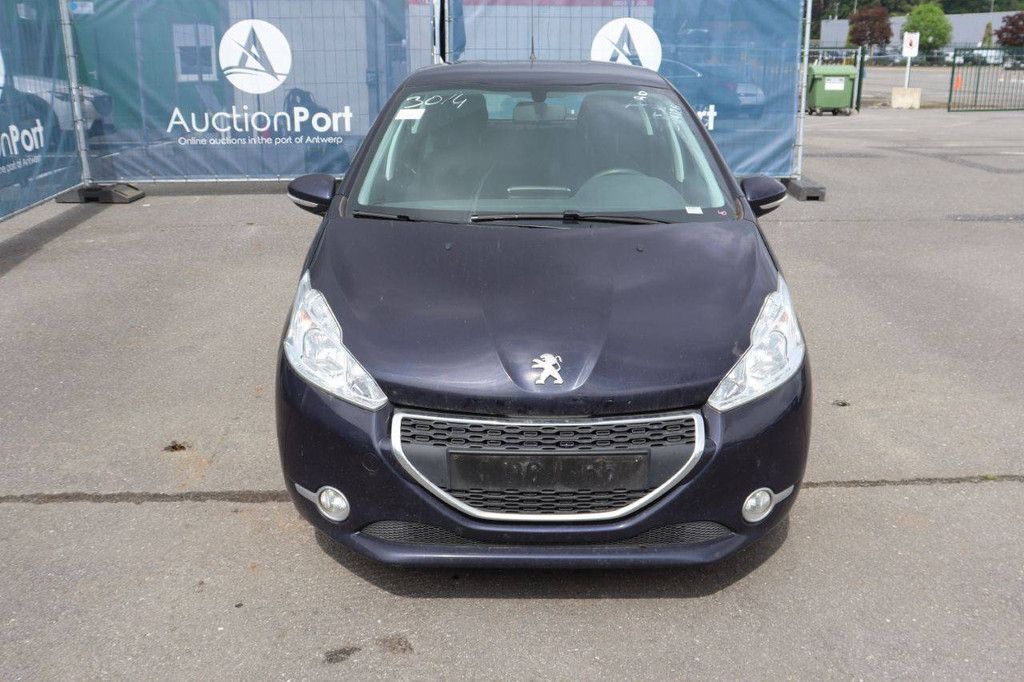 Pkw Peugeot 208 Benzin 82 PS 2013 (Margin)