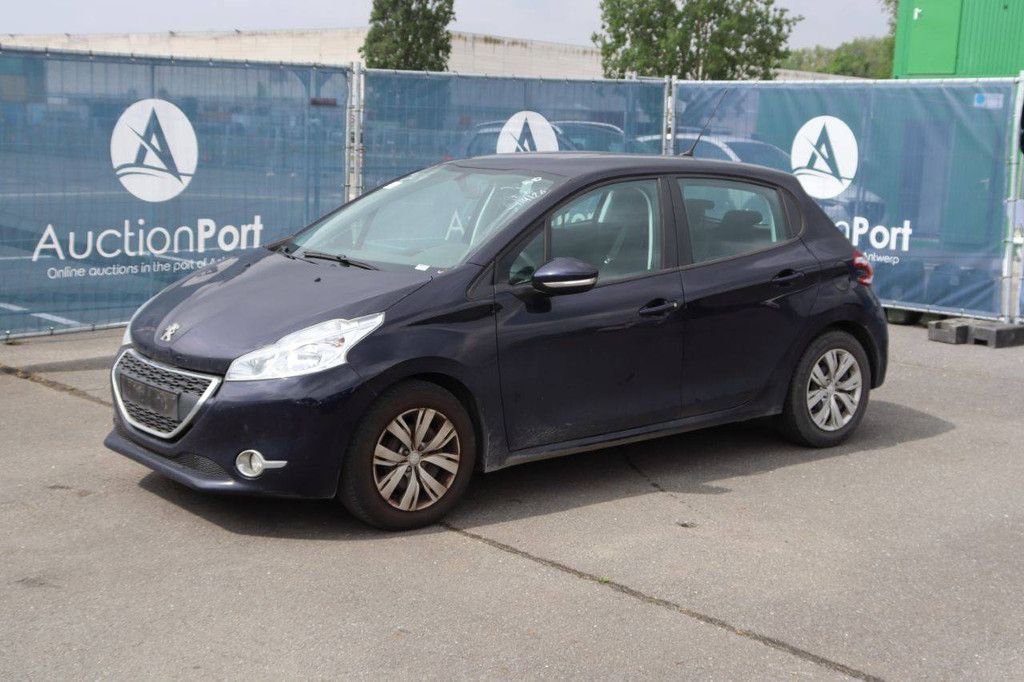 Pkw Peugeot 208 Benzin 82 PS 2013 (Margin)