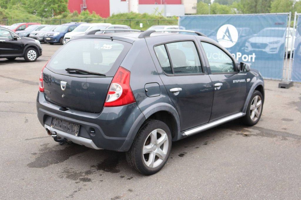 Passenger car Dacia Sandero Petrol 85hp 2011 (Margin)