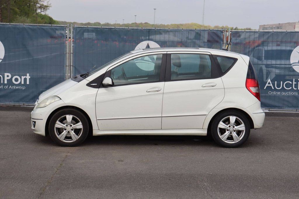 Pkw Mercedes-Benz A-Klasse Benzin 95 PS 2009 (Margin)