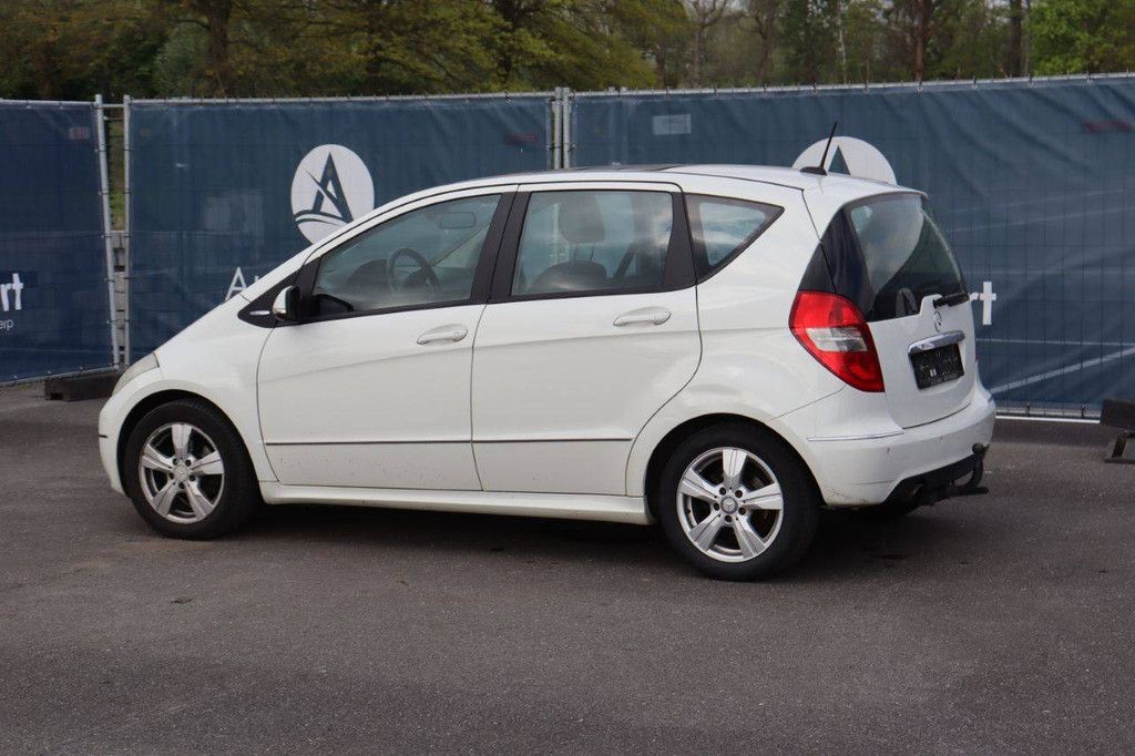 Pkw Mercedes-Benz A-Klasse Benzin 95 PS 2009 (Margin)