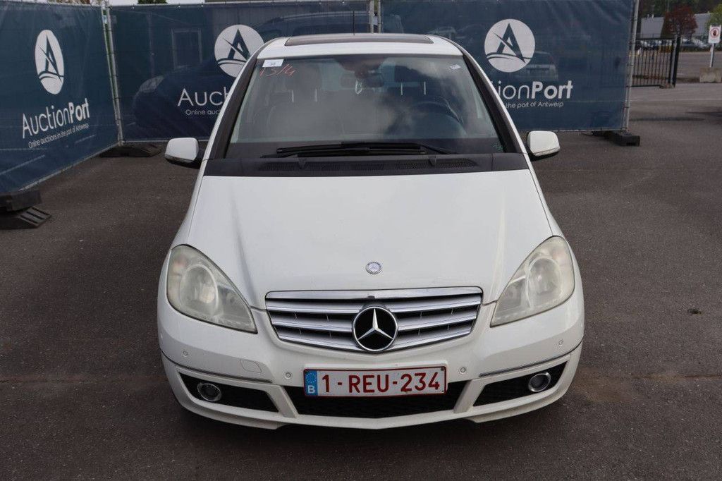 Pkw Mercedes-Benz A-Klasse Benzin 95 PS 2009 (Margin)