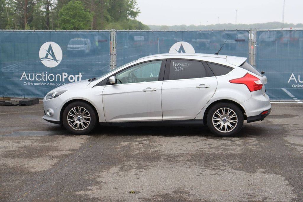 Passenger car Ford Focus Petrol 125hp 2013 (Margin)