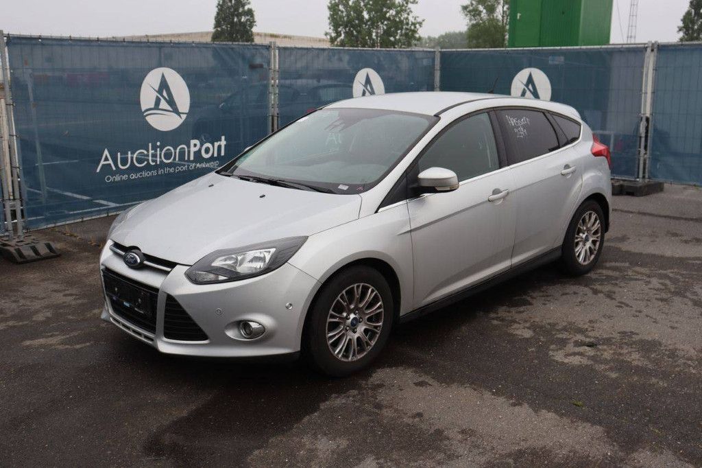 Passenger car Ford Focus Petrol 125hp 2013 (Margin)